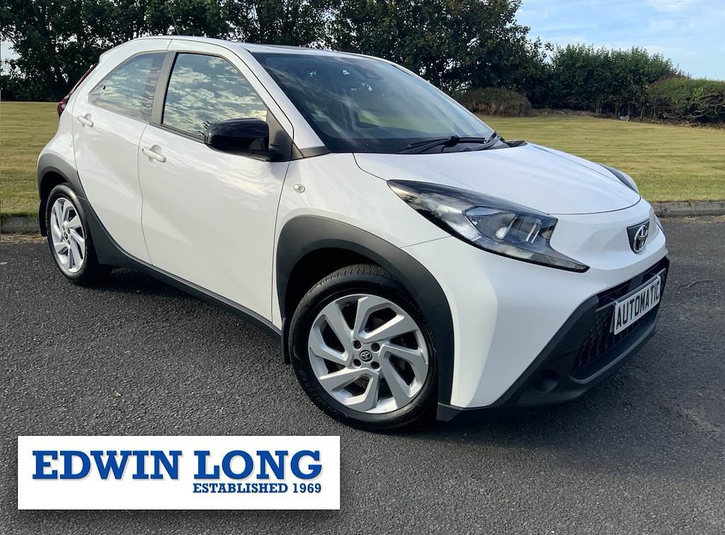 Toyota Aygo 1.0 Vvt-i Pure Hatchback X-shift Euro 6 White