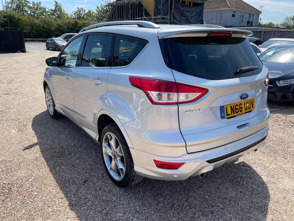 Ford Kuga 2.0 Tdci Titanium Sport Awd Euro 6 Ss LN66UUV #5