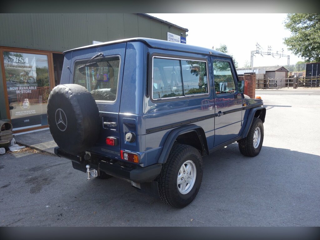 Mercedes-Benz 300 Gd M2 Blue #3
