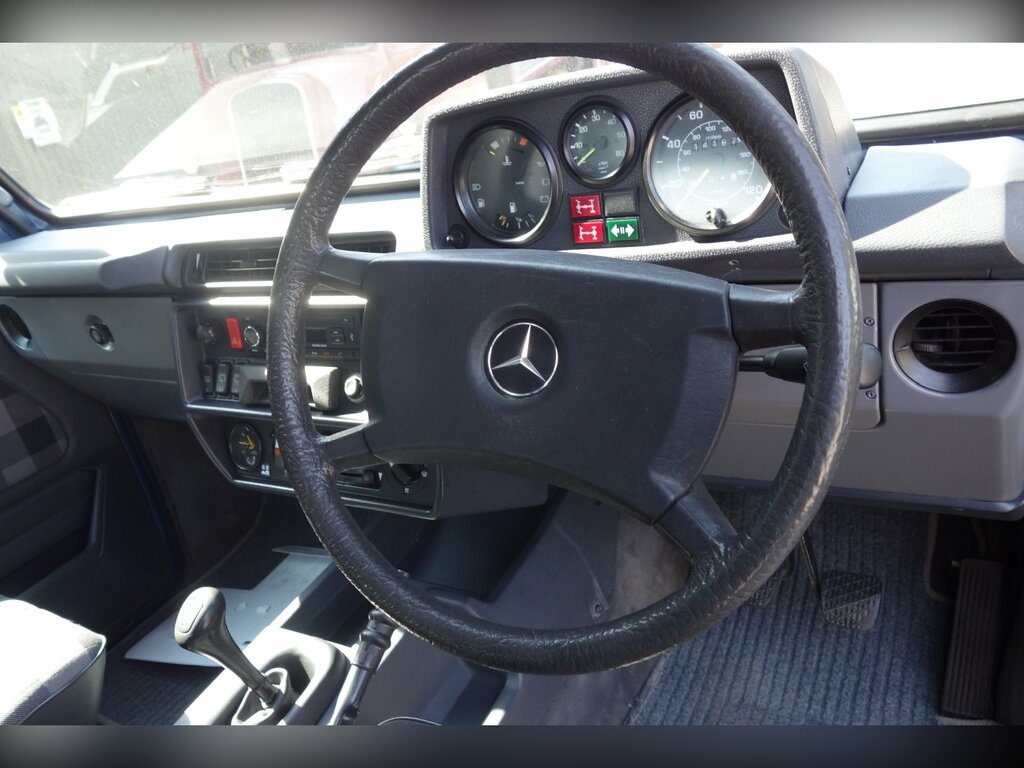 Mercedes-Benz 300 Gd M2 Blue #6
