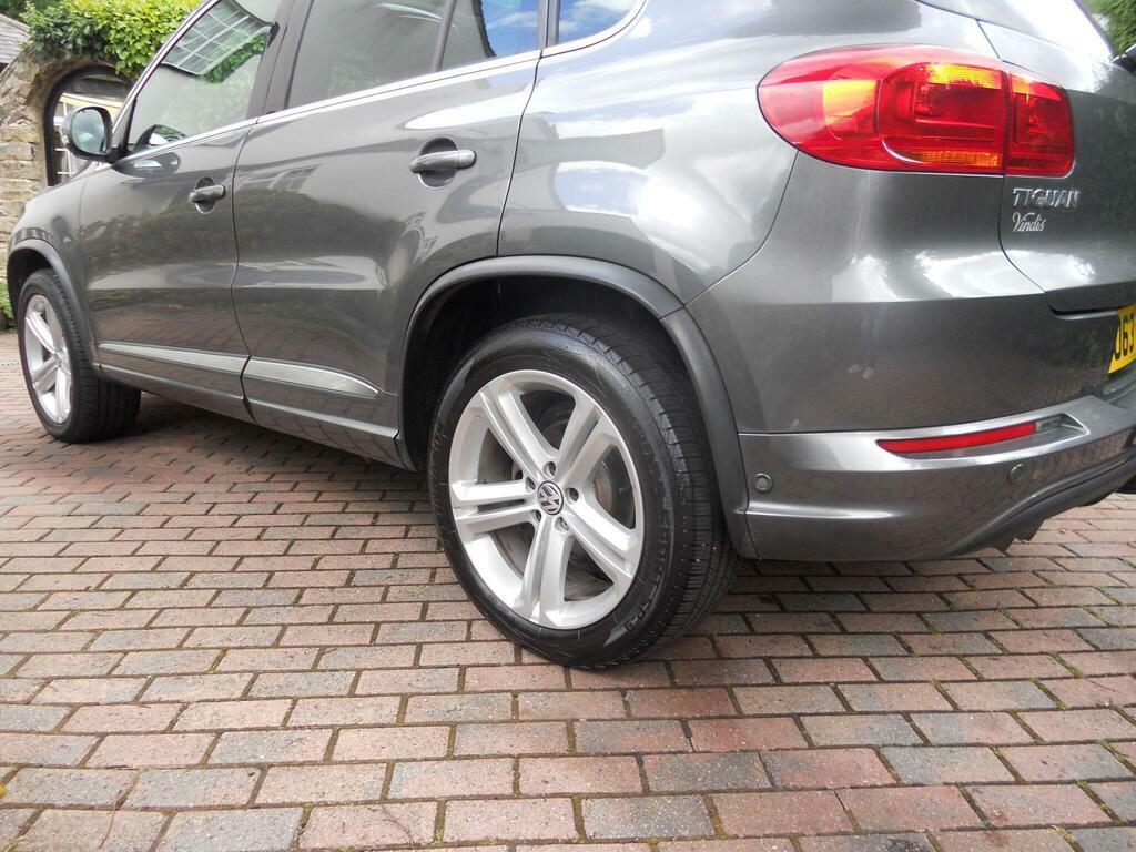 Volkswagen Tiguan 2.0 Tdi Bluemotion Tech R-line 4Wd Euro 5 S S Grey #4
