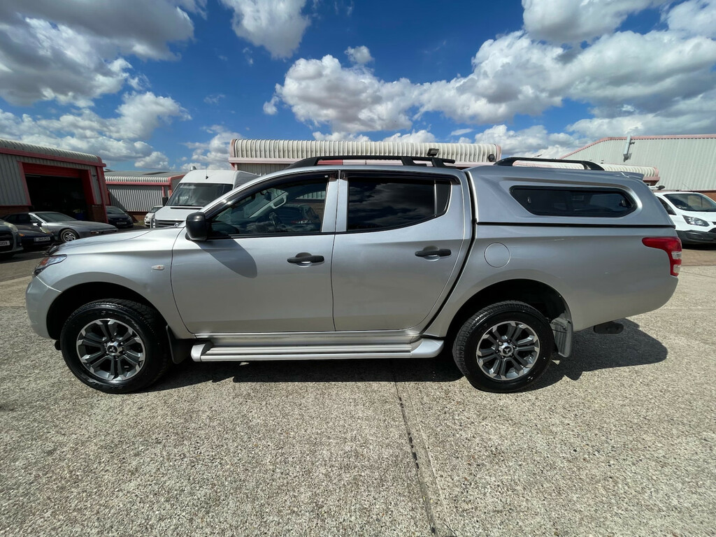Mitsubishi L200 Double Cab Di-d 151 4Life 4Wd Pick Up Manua Silver #6