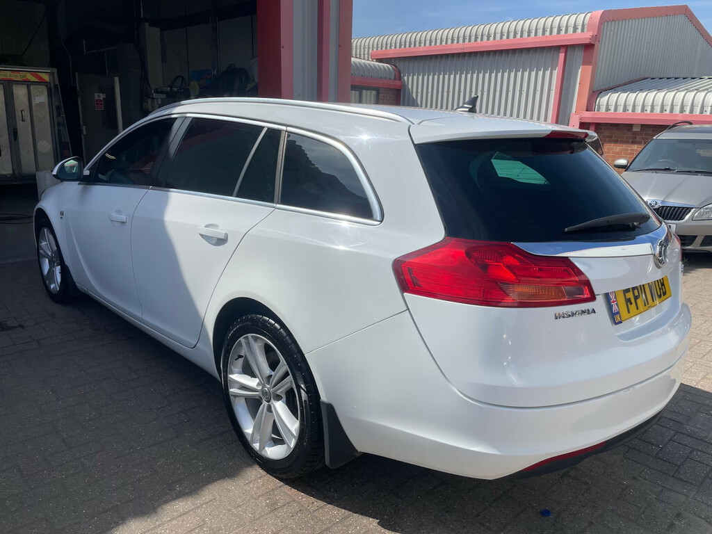 Vauxhall Insignia 2.0 Cdti 160 Sri Estate White #5