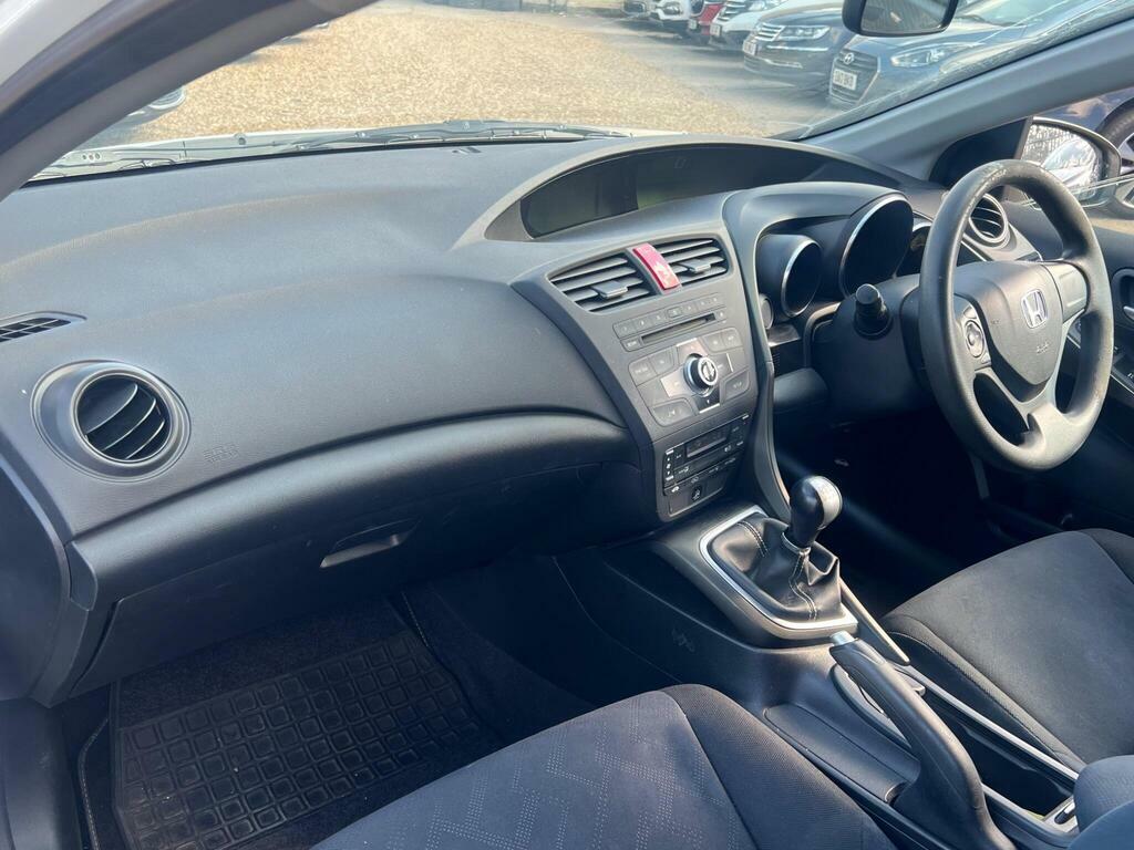 Honda Civic 1.4 I-vtec Se Euro 5 S S White #2