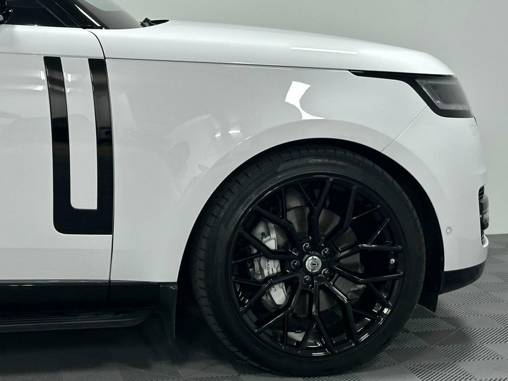 Land Rover Range Rover 3.0 P460e Hse Estate SV26ZHW Black #10