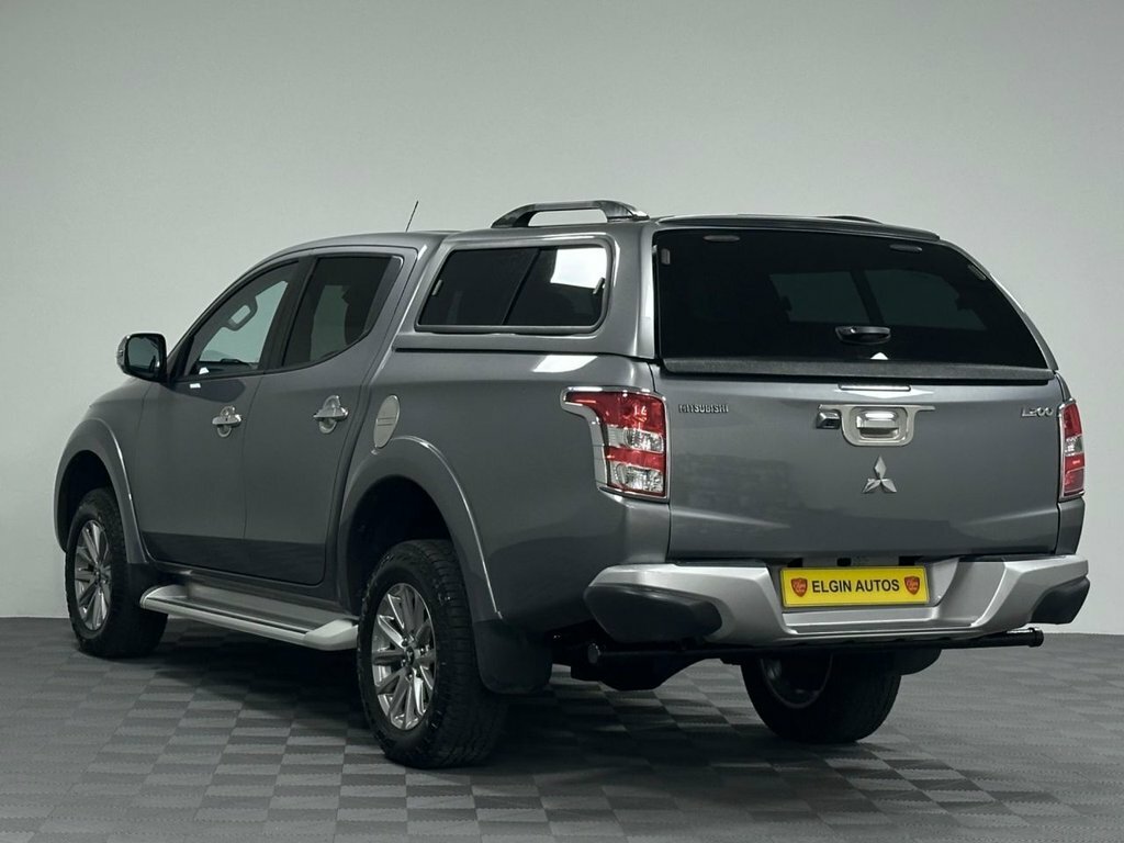 Mitsubishi L200 2.4L Dc Barbarian Grey #6