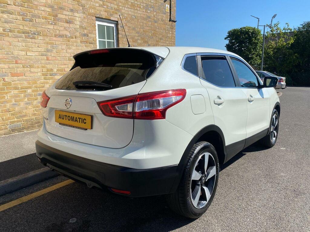 Nissan Qashqai 1.2 Dig-t N-tec Xtron 2Wd Euro 6 Ss White #5
