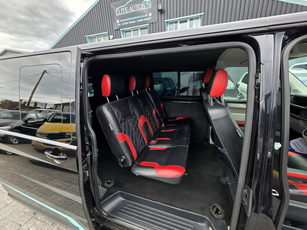 Volkswagen Transporter Sportline T32 Sportline Tdi Bluemotion Technology Black #4