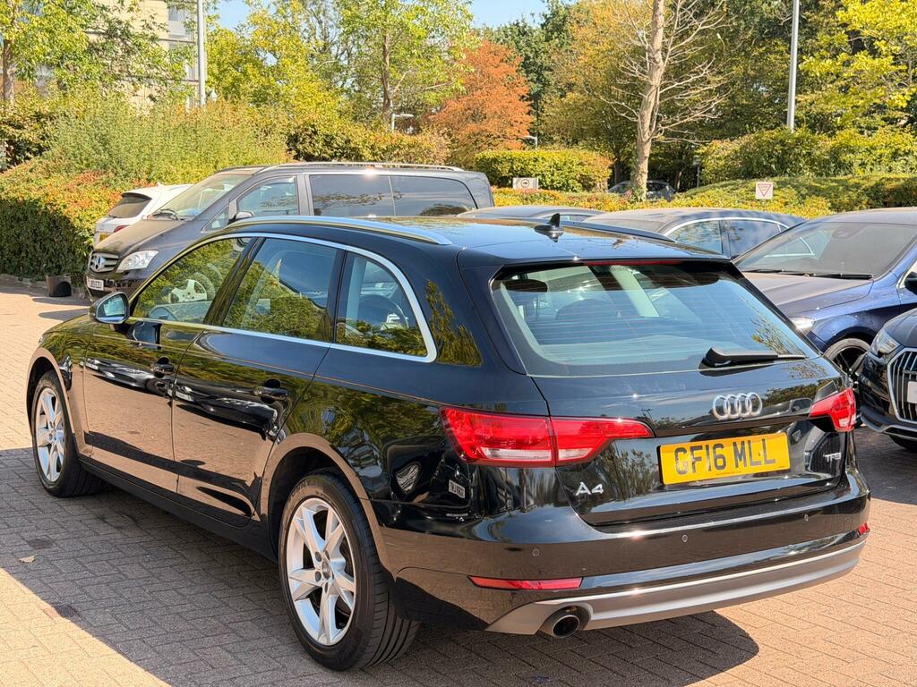 Audi A4 Avant Sport Black #4