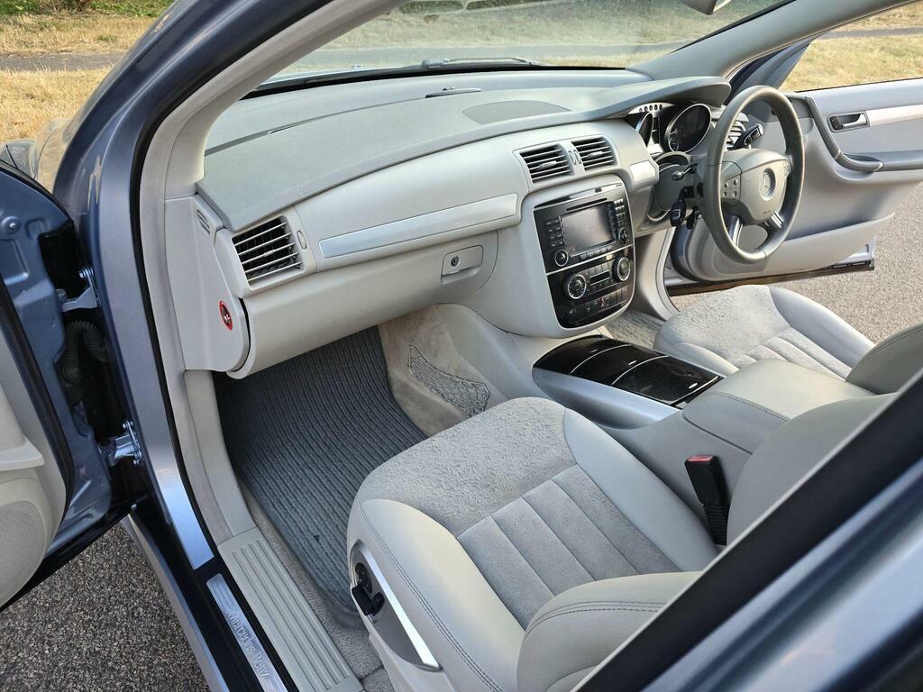Mercedes-Benz R Class 3.5 R350l Sport 272 Bhp Black #47