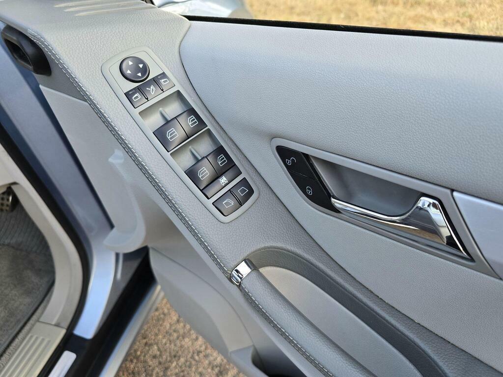 Mercedes-Benz R Class 3.5 R350l Sport 272 Bhp Black #72