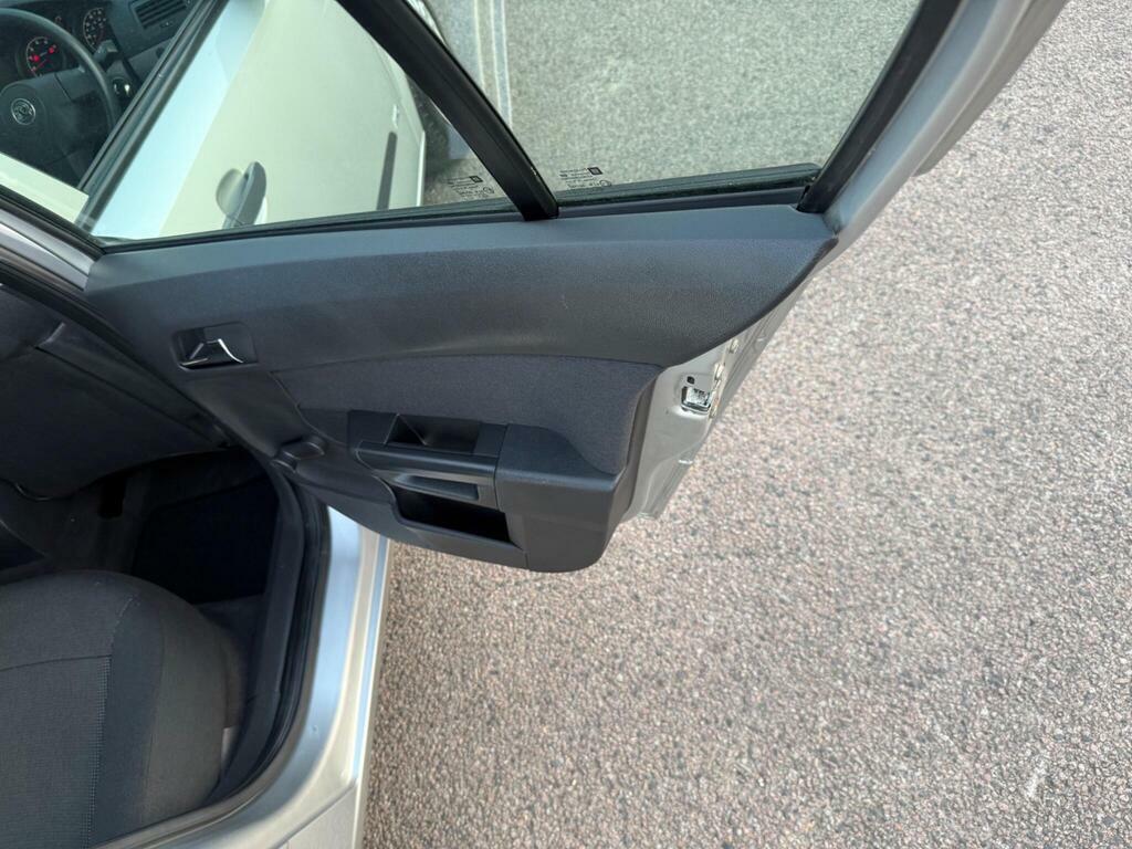 Vauxhall Astra 1.6 Sxi 16V Twinport 103 Bhp #49