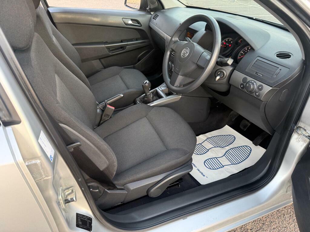 Vauxhall Astra 1.6 Sxi 16V Twinport 103 Bhp #38