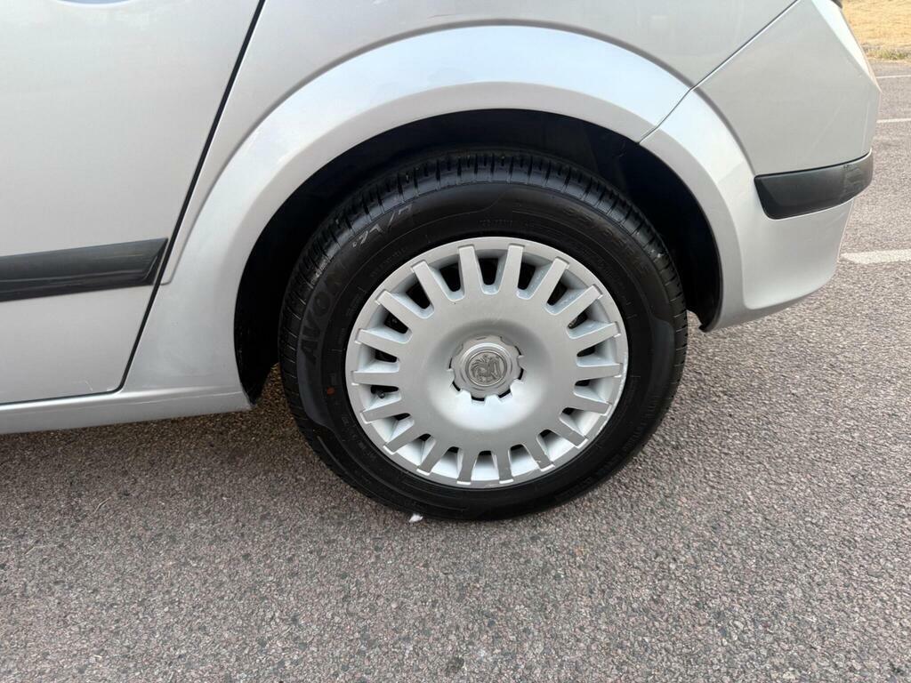 Vauxhall Astra 1.6 Sxi 16V Twinport 103 Bhp #20