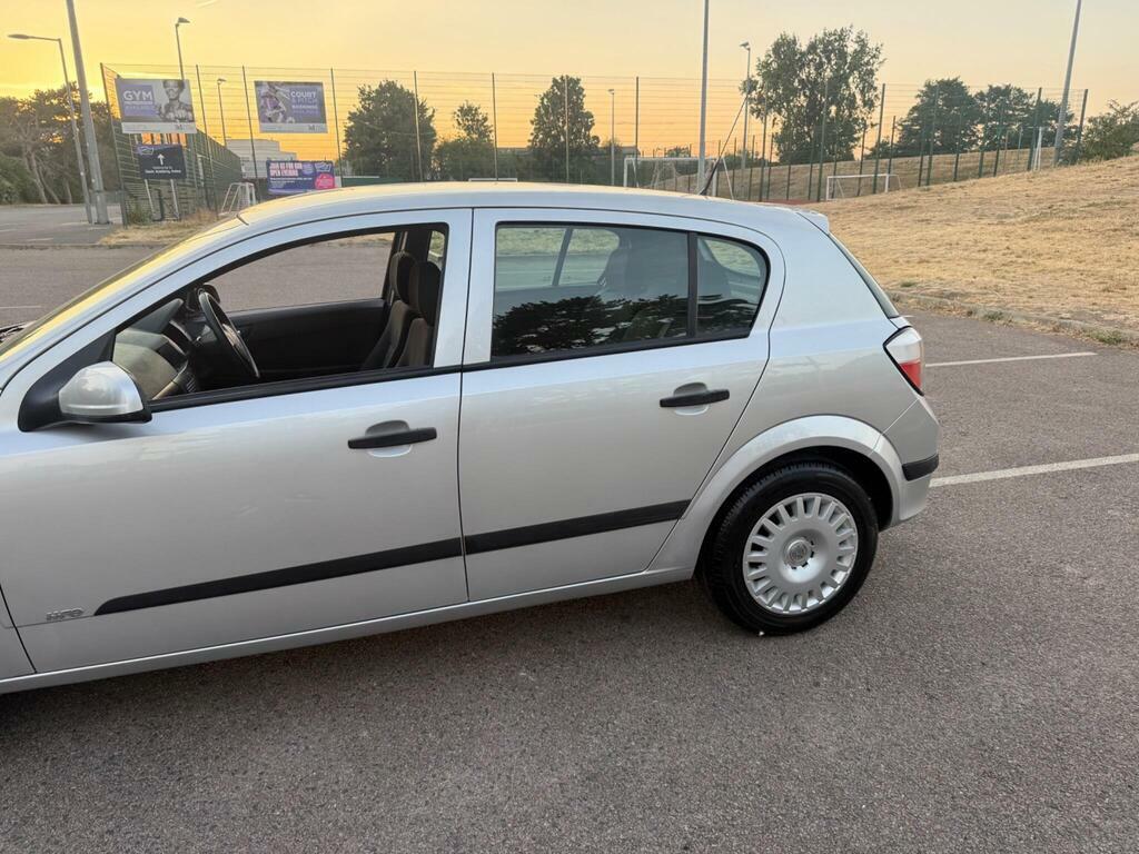 Vauxhall Astra 1.6 Sxi 16V Twinport 103 Bhp #17