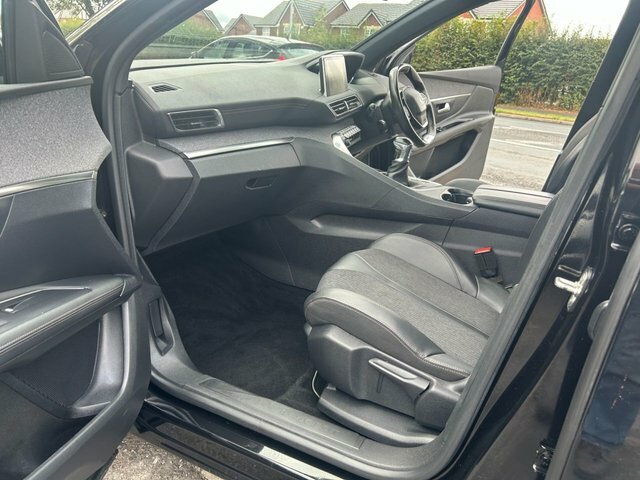 Peugeot 3008 2020 1.2 Puretech Gt Line Premium Suv M Black #6