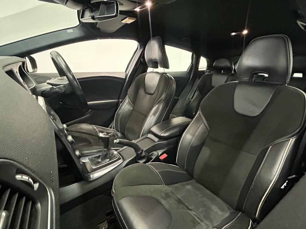 Volvo V40 V40 T3 152 Se Lux Nav Geartronic Blue #14