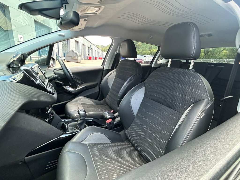 Peugeot 2008 1.6 Bluehdi 120 Allure White #9