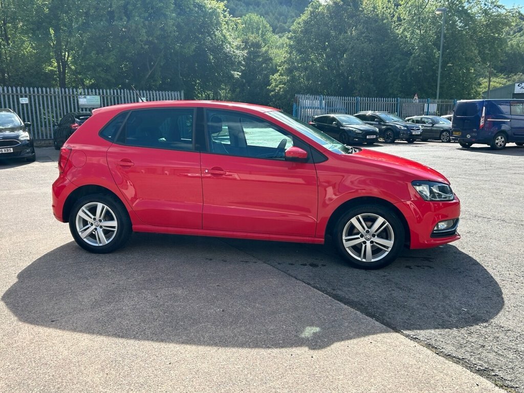 Volkswagen Polo 1L Match Red #3