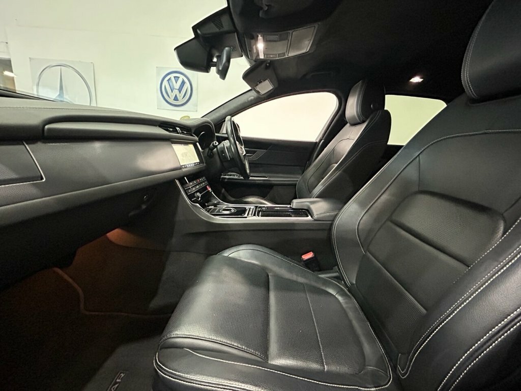 Jaguar XF 2.0D R-sport Euro 6 Ss Red #23