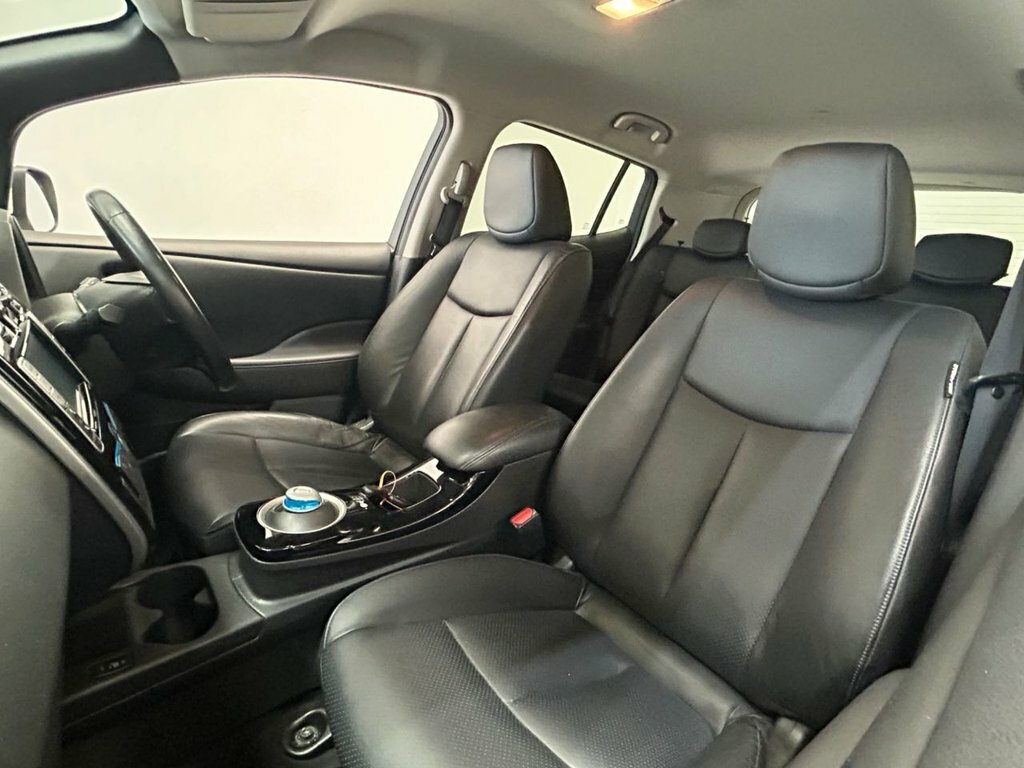 Nissan Leaf Nissan Hatchback 80Kw Acenta 30Kwh 6.6Kw Black #16