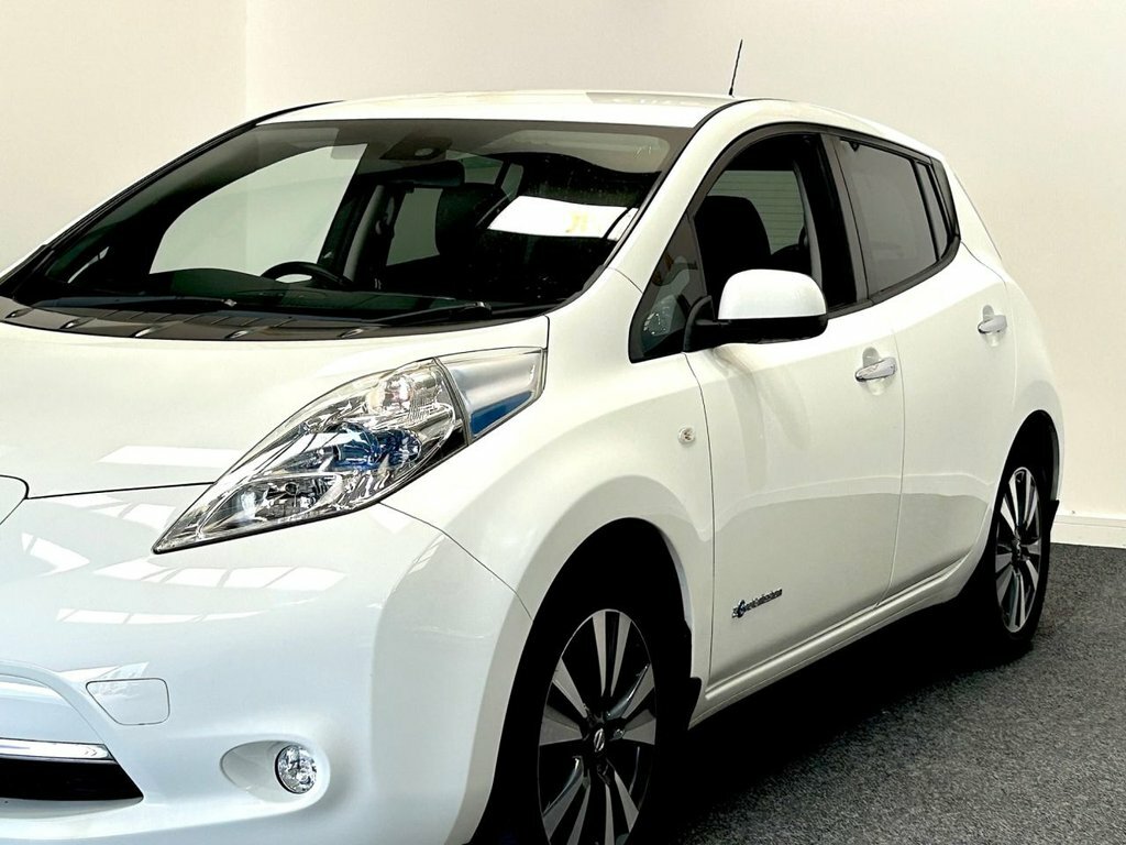 Nissan Leaf Leaf Tekna 30Kwh White #6