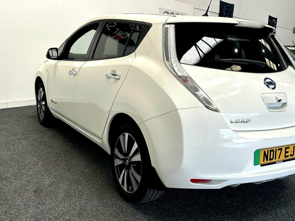 Nissan Leaf Nissan Hatchback 80Kw Acenta 30Kwh 6.6Kw Black #10