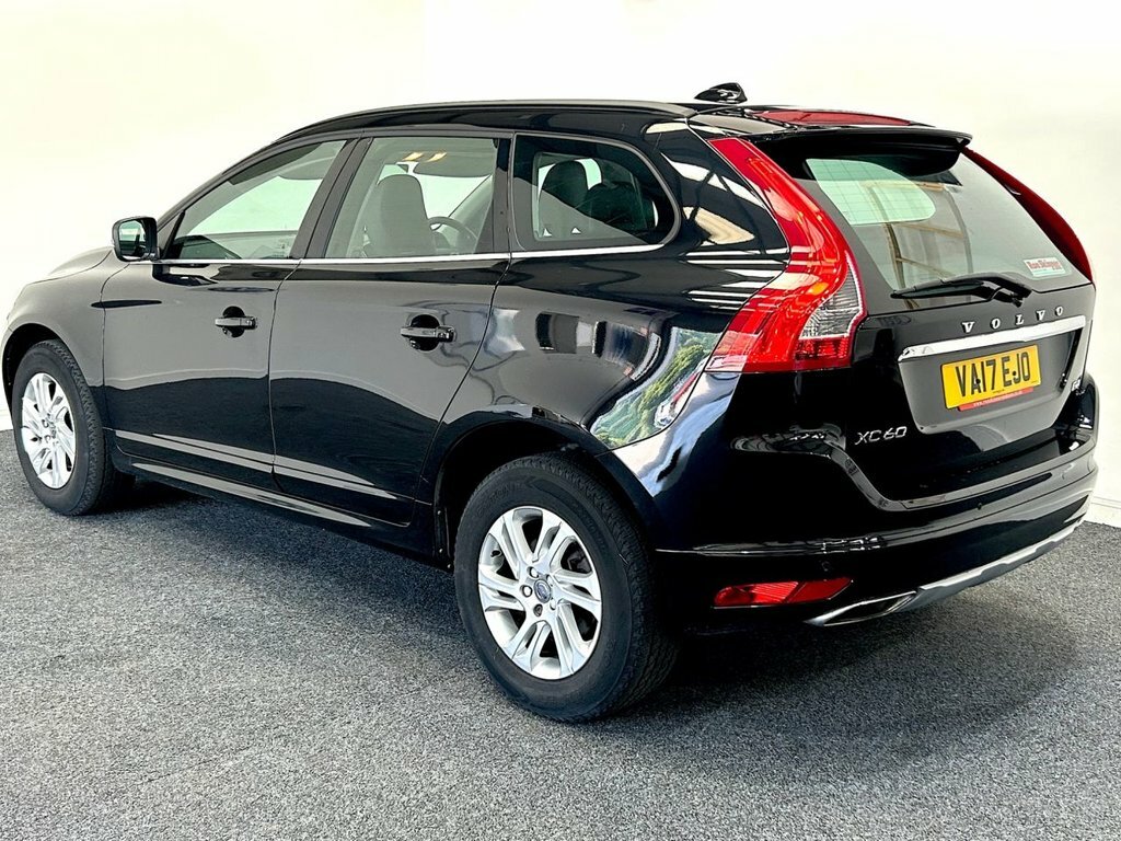 Volvo XC60 2.0 T5 Inscription Pro Awd Euro 6 Ss White #8