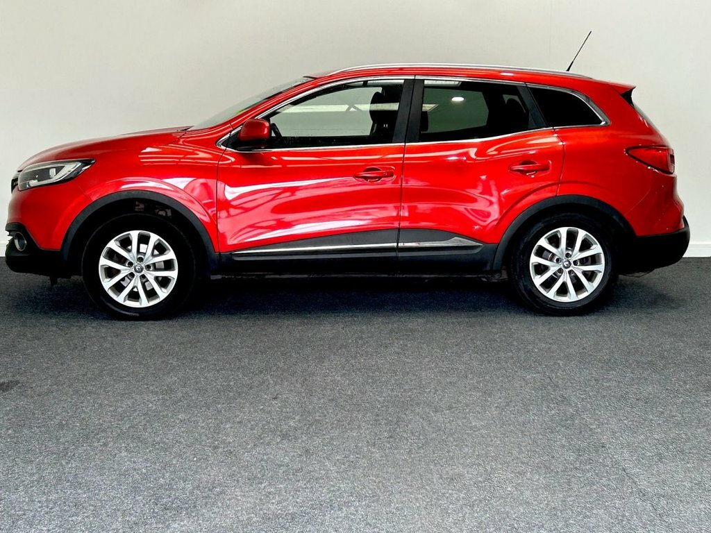 Renault Kadjar Suv CA66TLX Red #3
