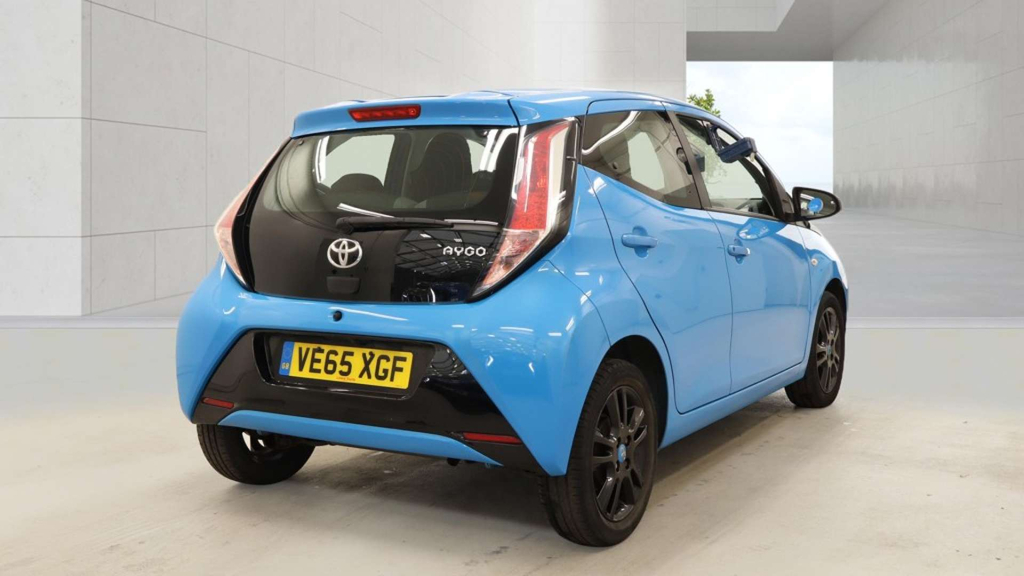 Toyota Aygo X X-play Blue #4