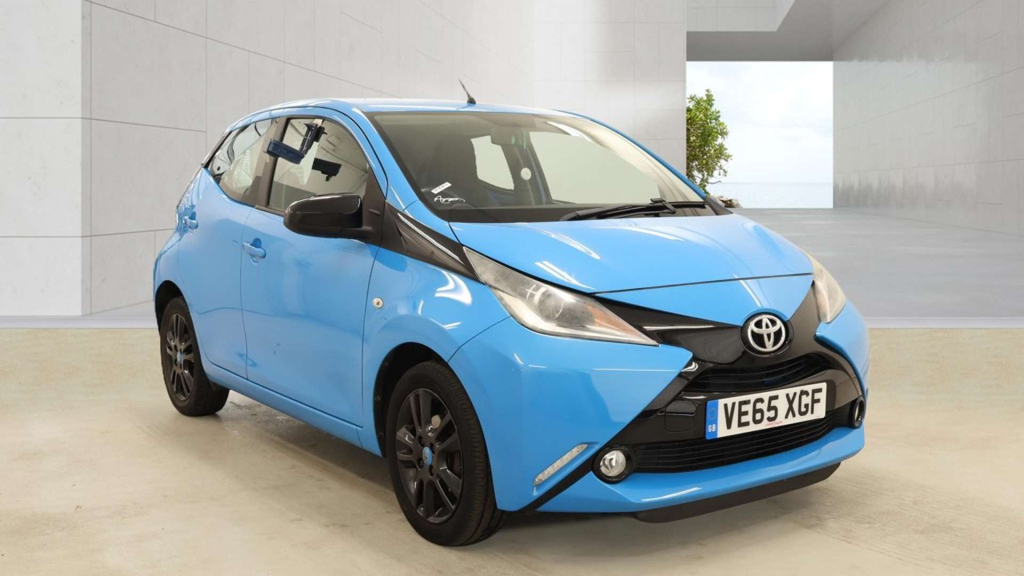 Toyota Aygo X X-play Blue #1