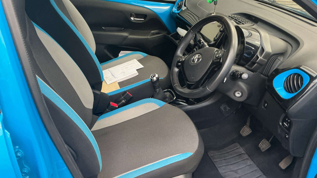 Toyota Aygo X X-play Blue #11