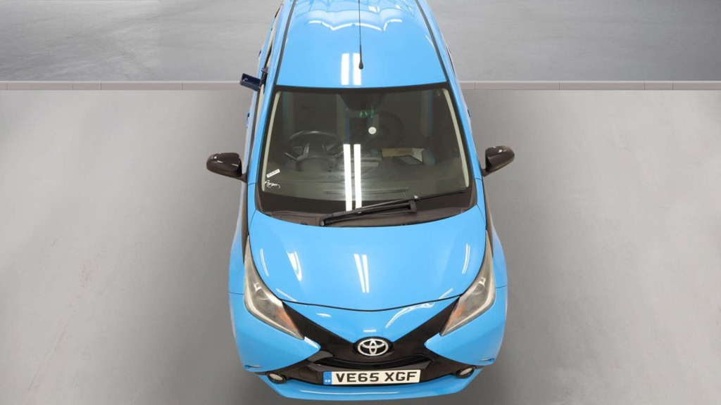 Toyota Aygo X X-play Blue #7