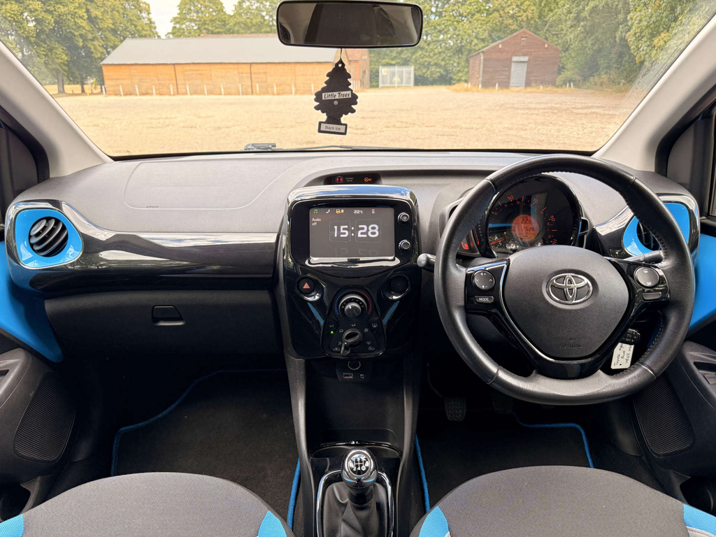 Toyota Aygo X X-cite Hatchback Euro 6 Blue #3
