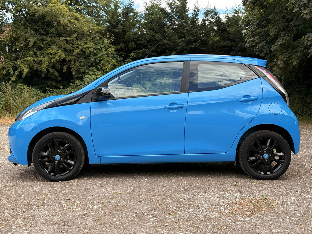 Toyota Aygo X X-cite Hatchback Euro 6 Blue #5