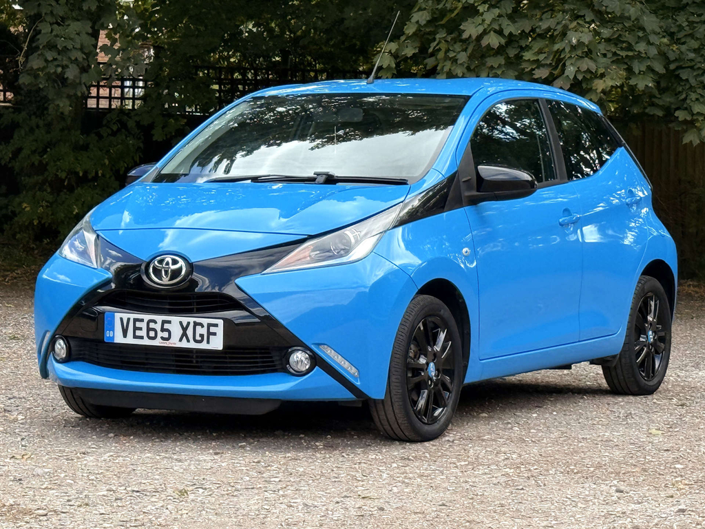 Toyota Aygo X X-cite Hatchback Euro 6 Blue #2