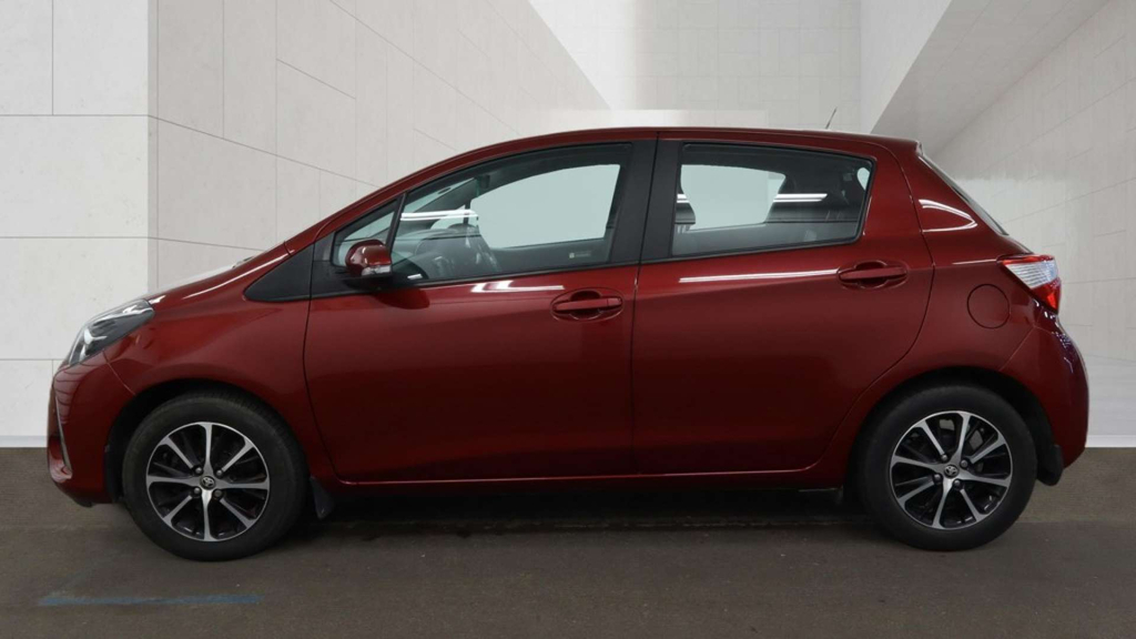 Toyota Yaris Vvt-i Icon Tech Red #6