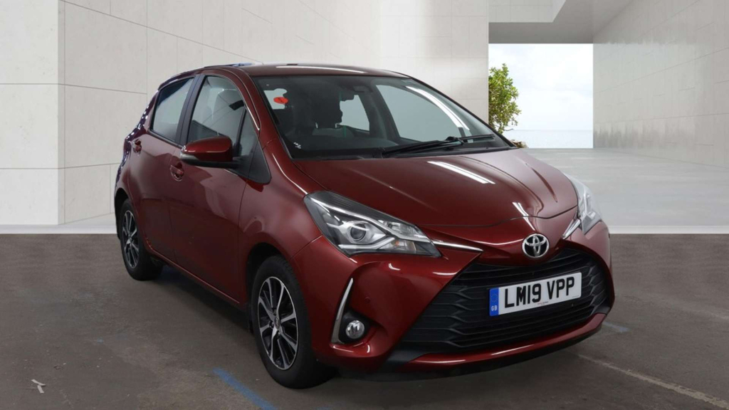 Toyota Yaris Vvt-i Icon Tech Red #1