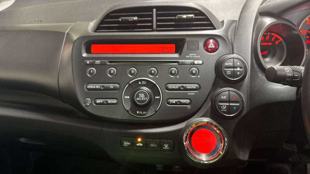 Honda Jazz 1.4 I-vtec Es Cvt Euro 5 Red #12