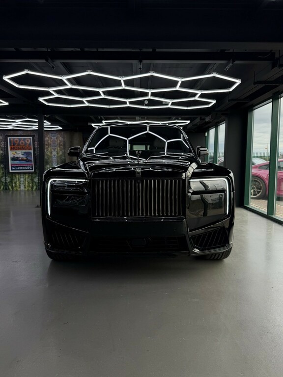 Rolls-Royce Cullinan 6.8 V12 Black #2