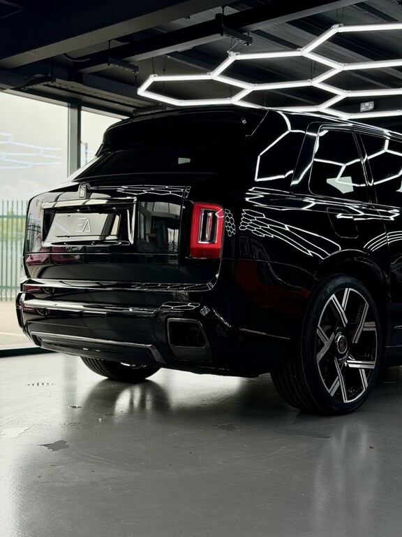 Rolls-Royce Cullinan 6.75 V12 Suv 4Wd Euro 6 563 Bhp Black #7