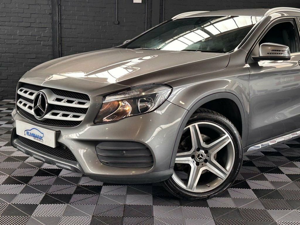 Mercedes-Benz GLA Class 2.1L Amg Line Grey #2
