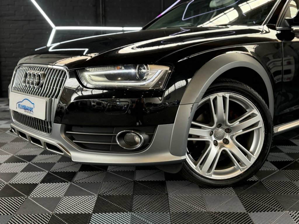 Audi A4 Allroad 2L Sport WU65HNN Black #2