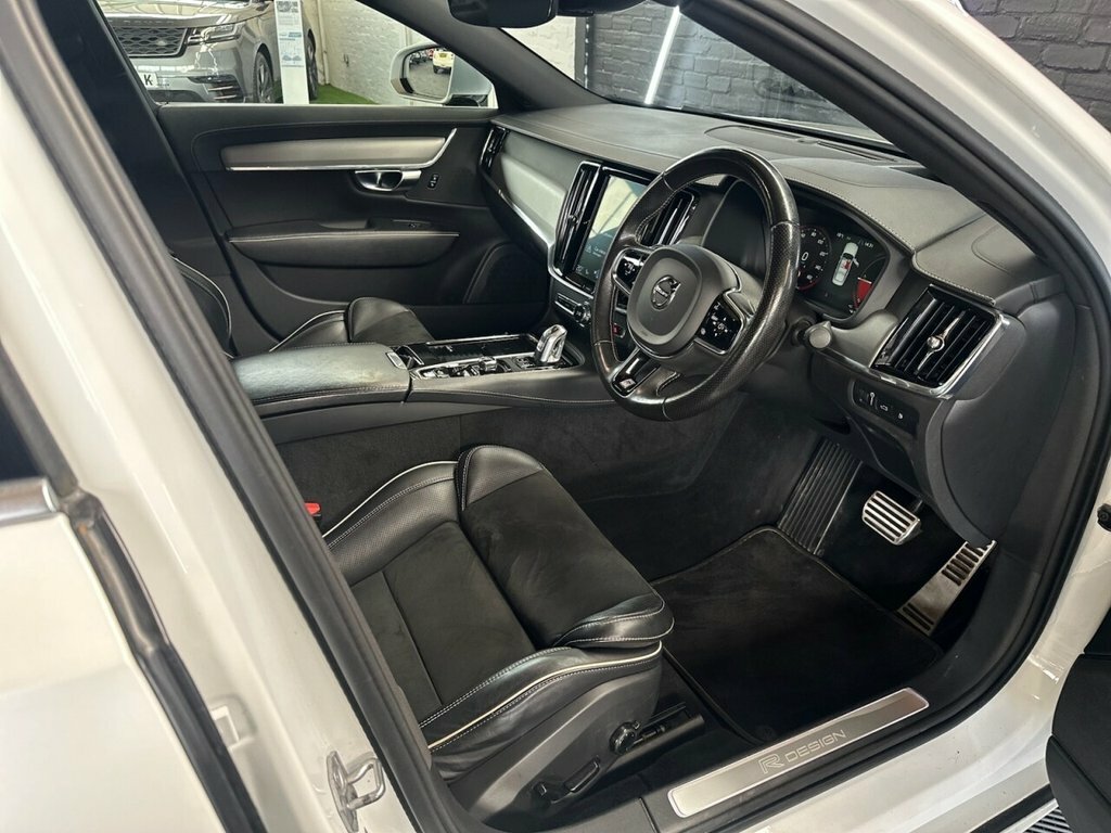 Volvo S90 2L R-design Pro SN19XWR White #2