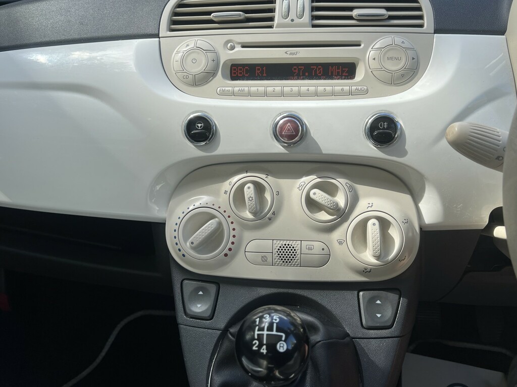 Fiat 500 Hatchback 1.2 500 1.2 Lounge Start Stop 2011 White #5