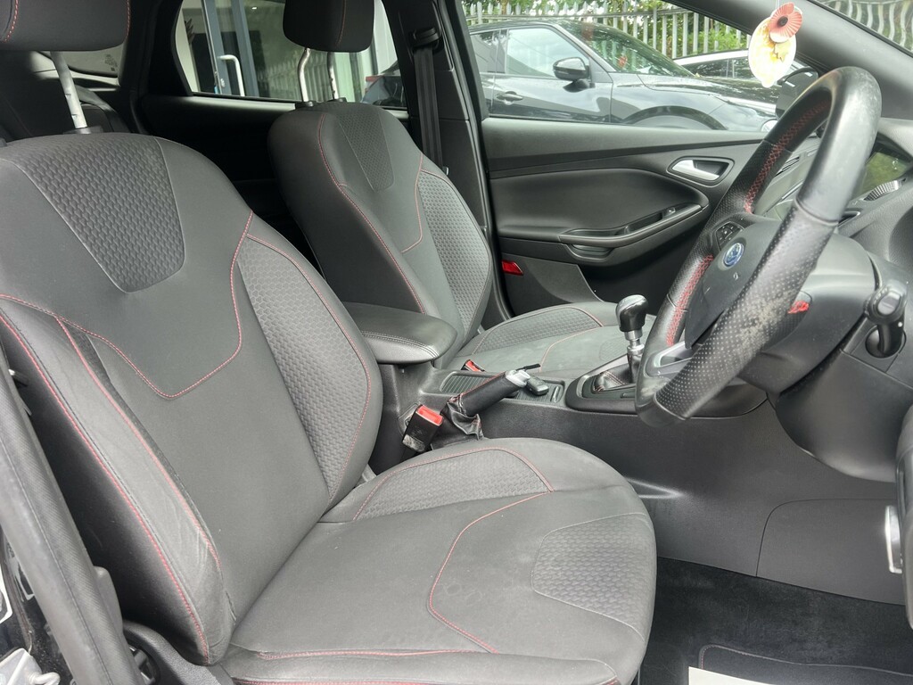 Ford Focus 2.0 Tdci Zetec S Black Edition Black #2