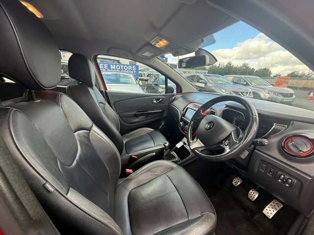 Renault Captur 0.9 Energy Signature Nav Suv Ma SA66OZD Red #2