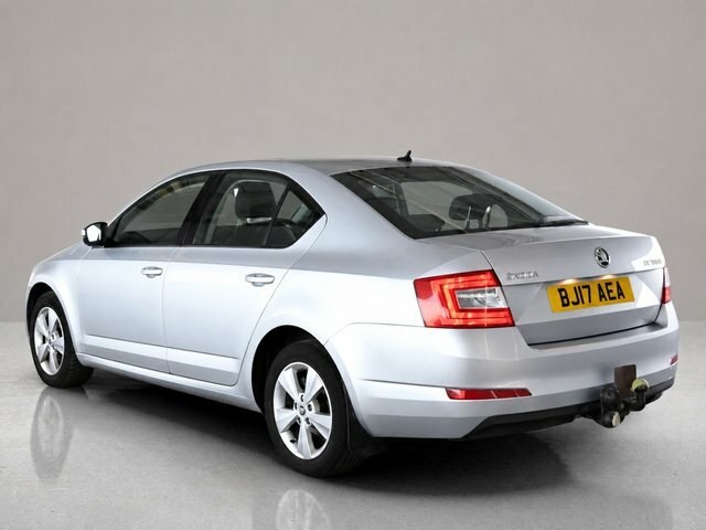 Skoda Octavia 2.0 Turbo Tdi Se L Hatchback Manua Silver #4