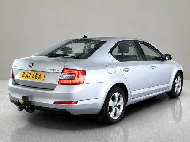 Skoda Octavia 2.0 Turbo Tdi Se L Hatchback Manua Silver #5