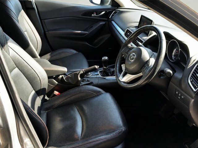 Dacia Sandero 1.0 Tce Essential Hatchback White